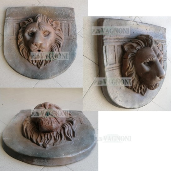 BASSORILIEVO TESTA DI LEONE IN TERRACOTTA TOSCANA ANTICATA BASSORILIEVO TESTA DI LEONE IN TERRACOTTA TOSCANA ANTICATA