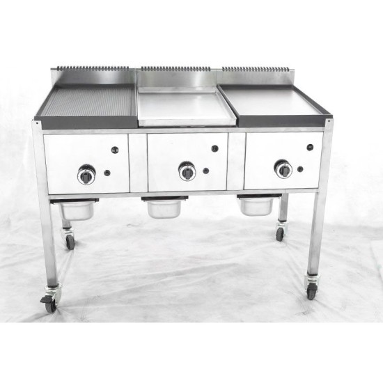 BARBECUE A GAS IN ACCIAIO INOX CM. 120X64 CON CARRELLO BARBECUE A GAS IN ACCIAIO INOX CM. 120X64 CON CARRELLO