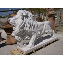 COPPIA DI LEONI IN MARMO BIANCO Cm. 115