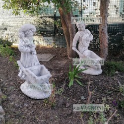 COPPIA STATUA BAMBINO+BAMBINA  CON CARRIOLA IN CEMENTO
