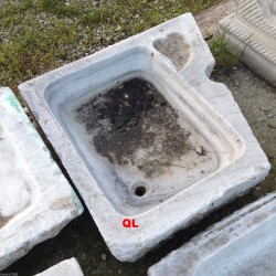 LAVANDINO ANGOLARE IN MARMO ANTICO ORGINALE CM. 60