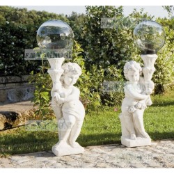N° 2  PUTTI ANGELI IN CEMENTO CM. 95 CON PORTALAMPADA