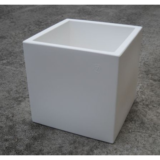 VASO CUBO IN RESINA Cm. 45X45 BIANCO